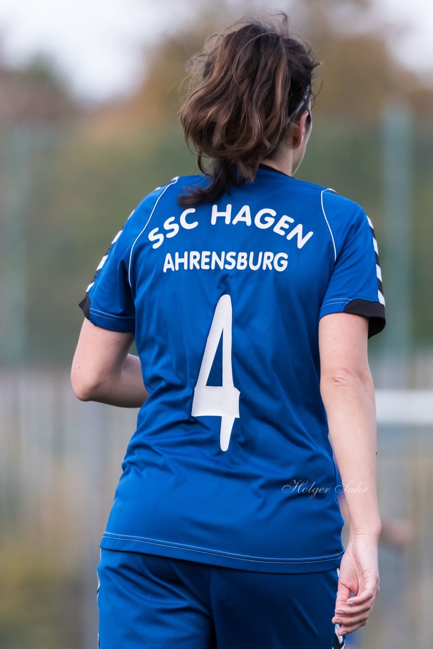 Bild 221 - F SSC Hagen Ahrensburg - SV Frisia 03 Risum-Lindholm : Ergebnis: 2:0